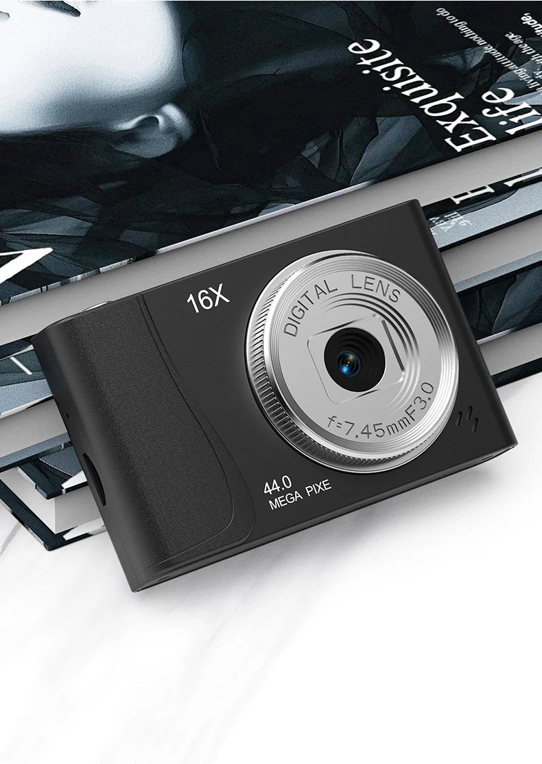 Retro CCD 24 Million Pixels Camcorder 4K Digital Camera 16x Zoom Compact Cameras Auto Focus for Adult Beginners Kids Photograph